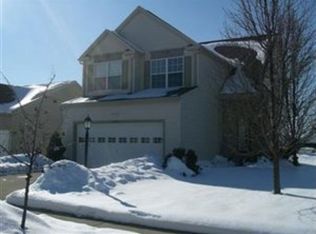1037 Ledgestone Dr, Wadsworth, OH 44281