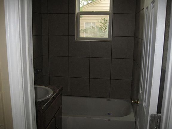 5th image of 2206 Ingalls Ave