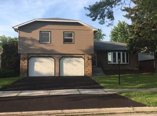 5119 Thomas Dr, Richton Park, IL 60471