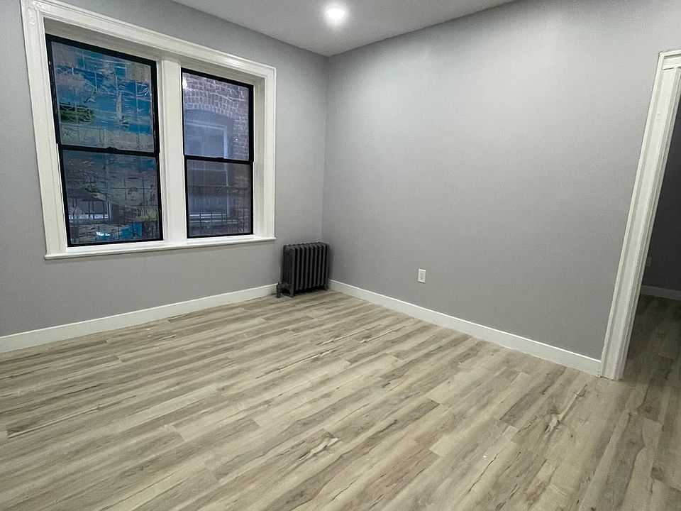 2nd image of 122 Corbin Ave #303A
