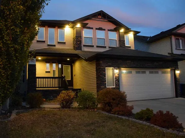 152 W Hawkmere Way, Chestermere, AB T1X 0C8