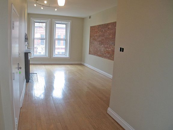 3rd image of 104 W 9th St APT 5C