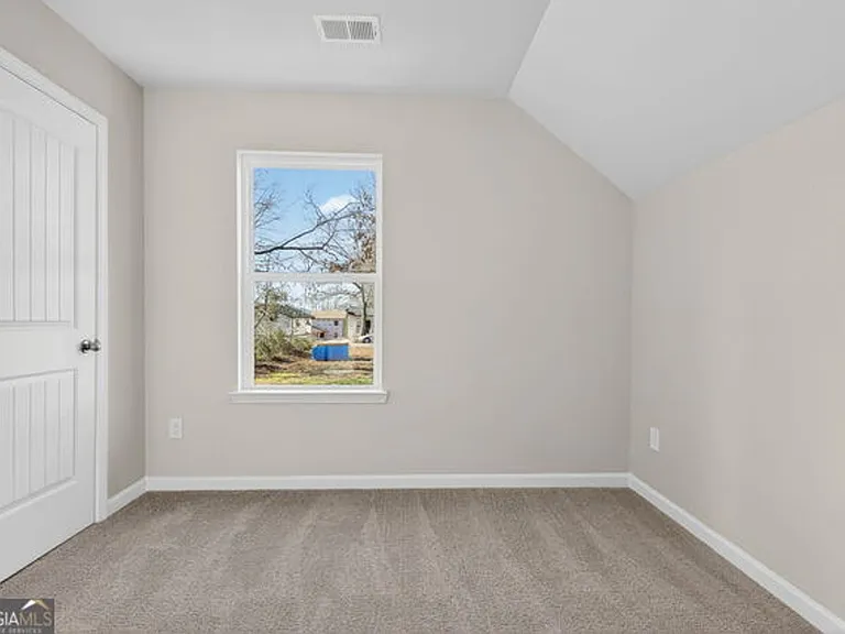 7 Crown St — Photo 26