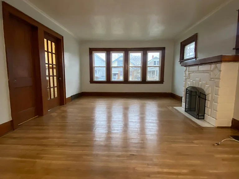 430 Highgate Ave #LOWER — Photo 5