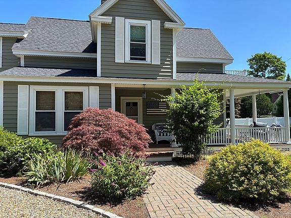 3rd image of 159 Railroad Ave