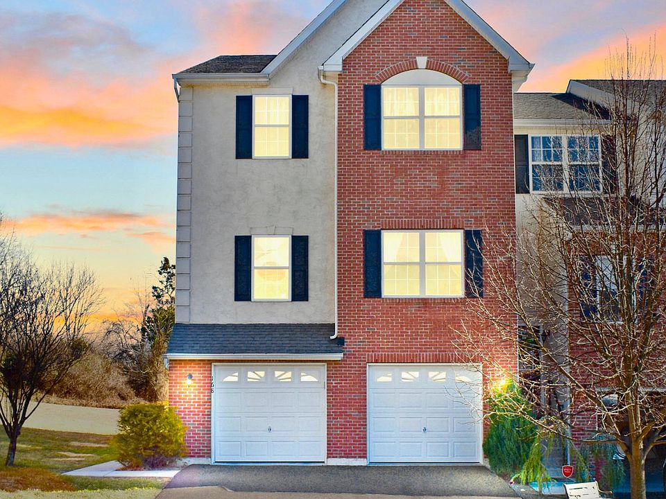 1st image of 168 Stone Hill Dr