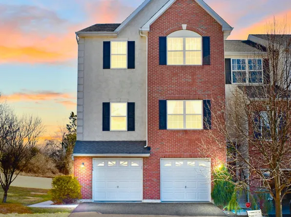 168 Stone Hill Dr, Pottstown, PA 19464