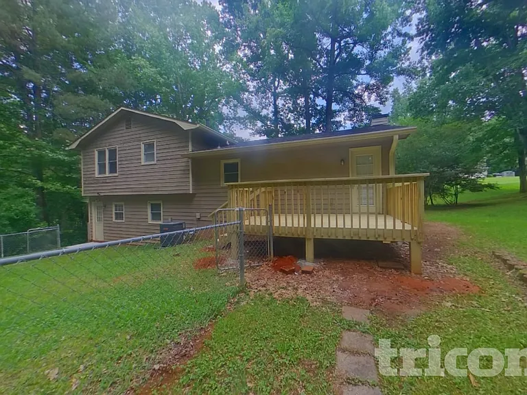 120 Elberta Dr — Photo 20