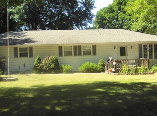 2504 N Hoover Rd, Buckner, MO 64016