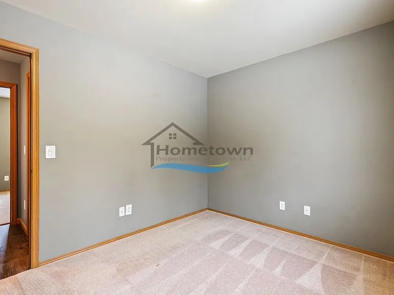 880 N Tucson St — Photo 16