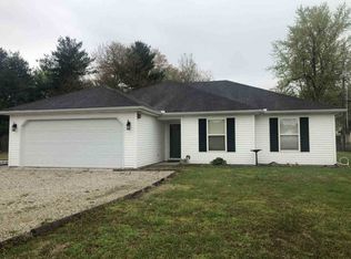 609 9th St, Grandview, IN 47615