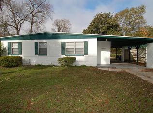 10506 Depaul Dr, Jacksonville, FL 32218