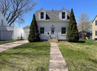 740 3rd St E, Cresco, IA 52136