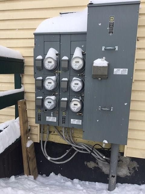 2nd image of 487 Lyell Ave