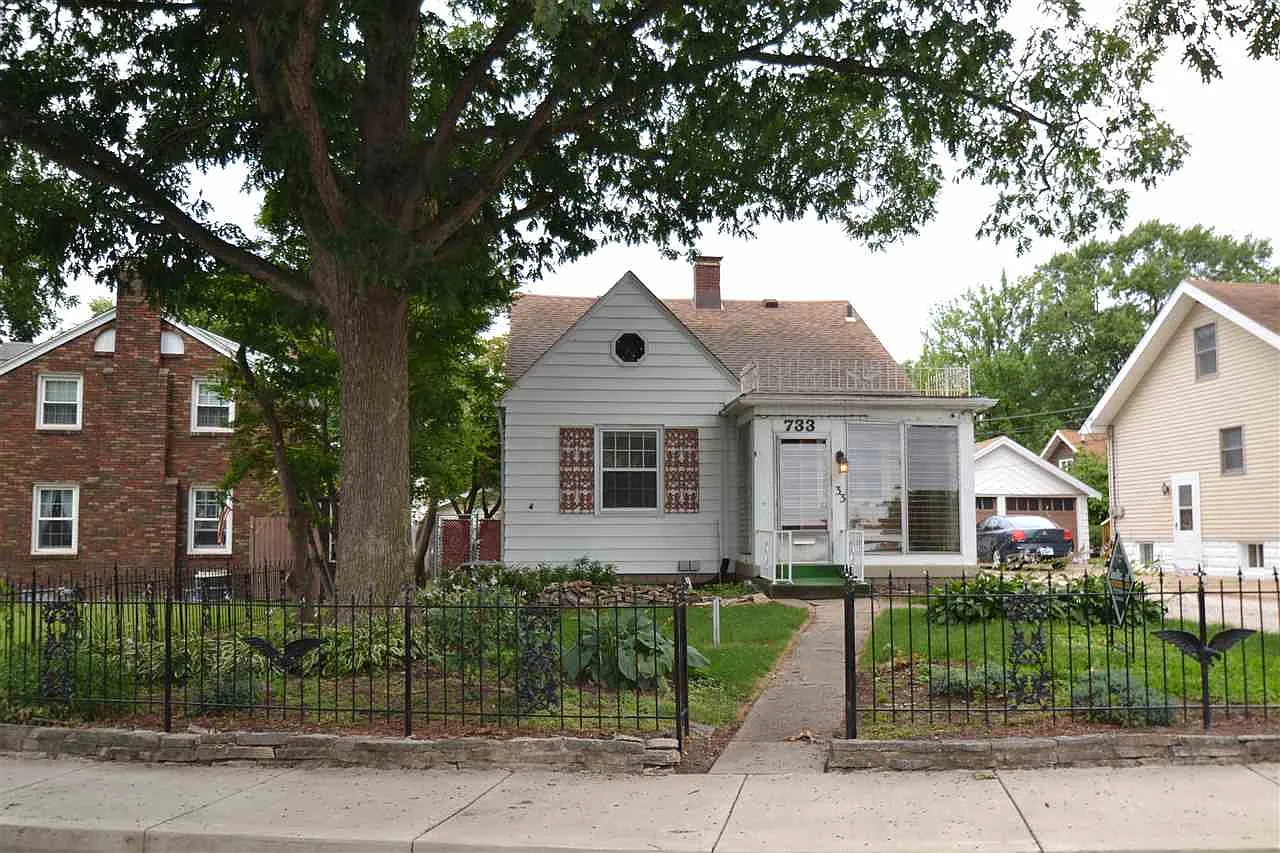 733 N Avon Cu photo 1