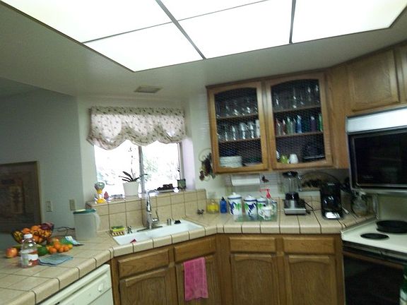 4th image of 637 Tiburon Ln