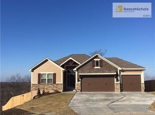 612 SW Joseph Cir, Grain Valley, MO 64029