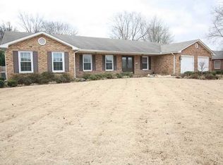 301 Courtland Ave, Muscle Shoals, AL 35661