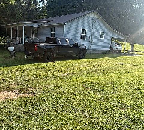 2nd image of 1166 Holt Hollow Rd