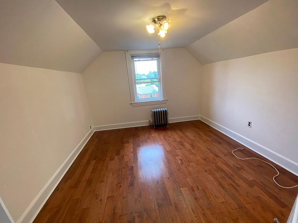 2nd image of 209-03 34th Rd Floor 3