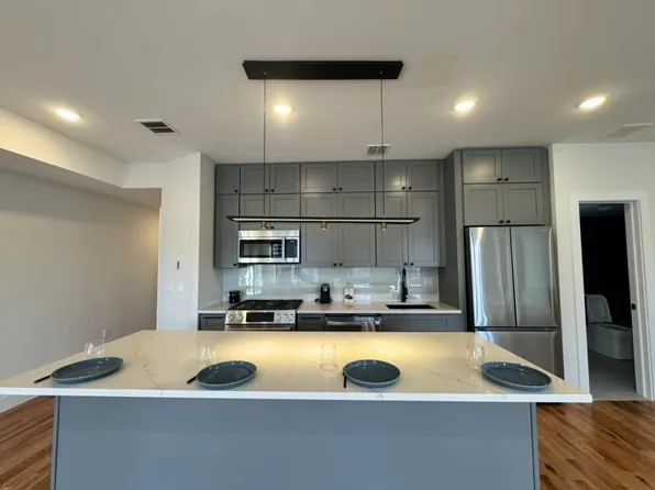 241 Palisade Avenue image 6 of 22