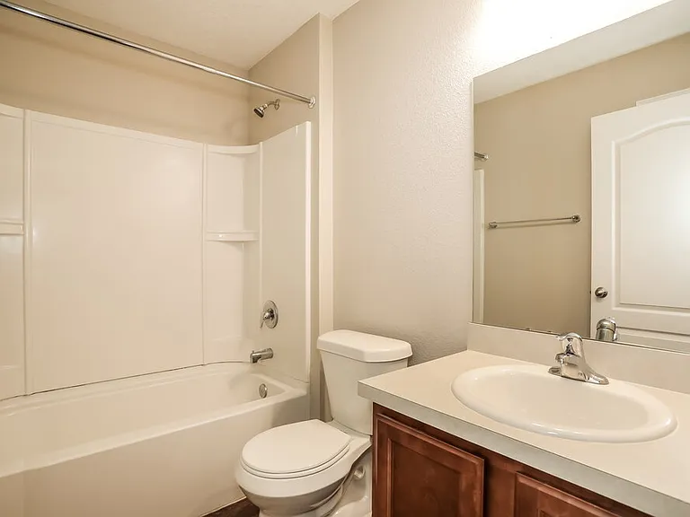 3800 Falcon Crest Dr — Photo 14