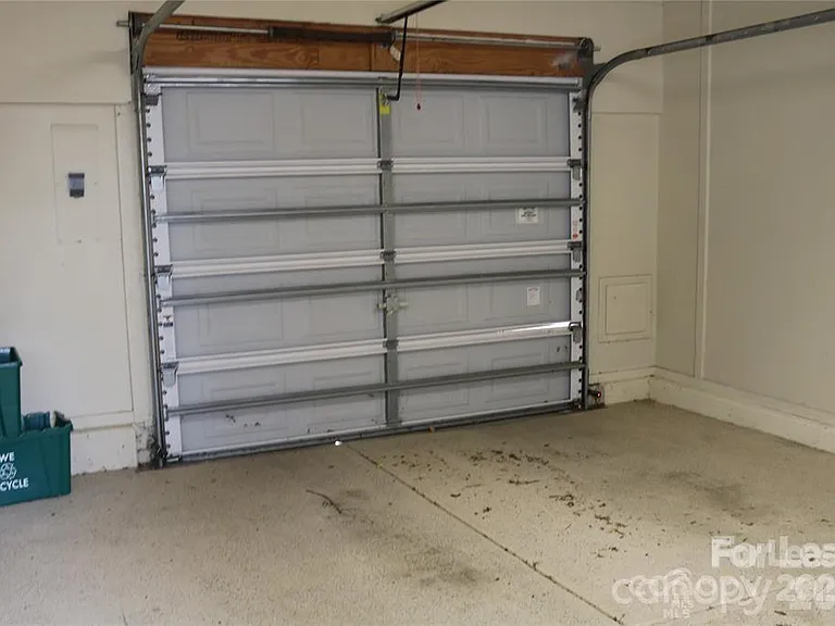 9806 Longstone Ln — Photo 29