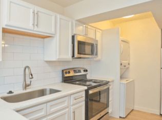 Highland 24, Phoenix, AZ 85014