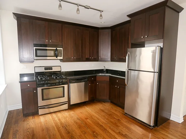 3808-16 N. Sheffield — Photo 7
