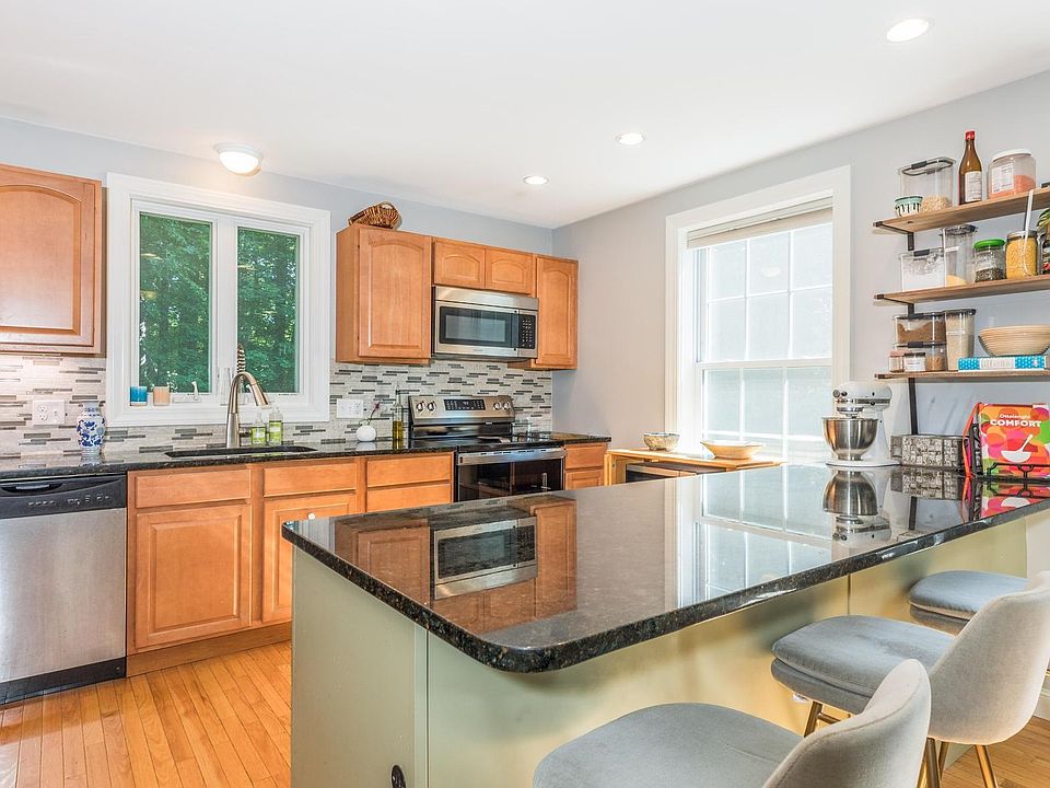 1st image of 12 Woodside Rd