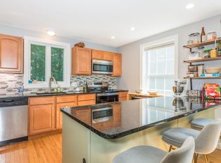 12 Woodside Rd, Durham, NH 03824
