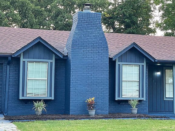 5th image of 325 Lakewood Dr