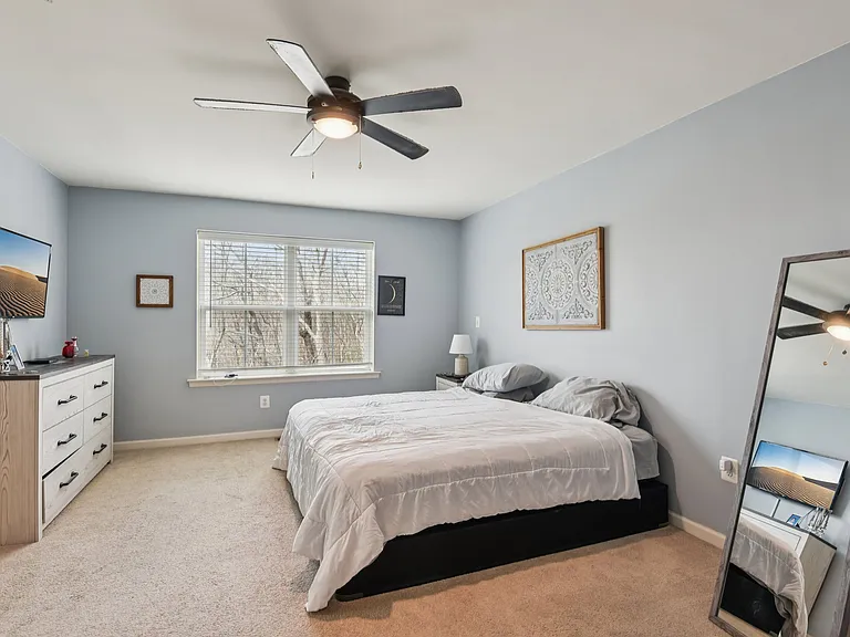 1306 Hawk Hollow Dr — Photo 23