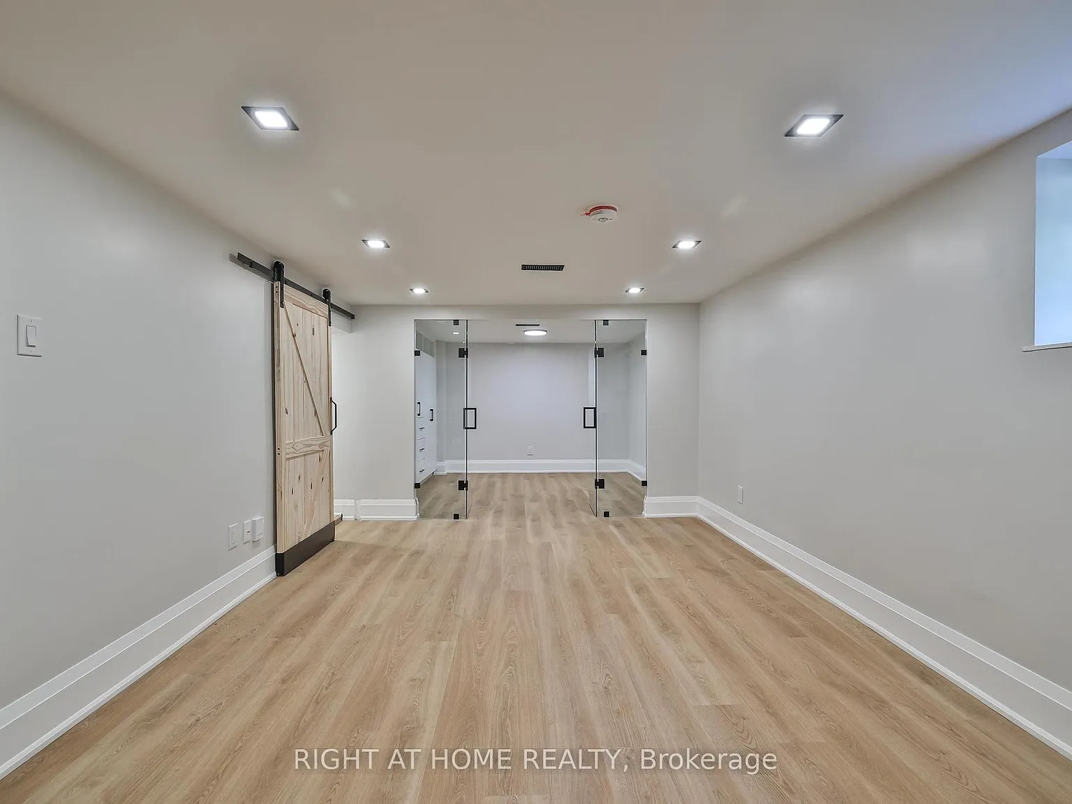 1 bed, $1,800 — Photo 2