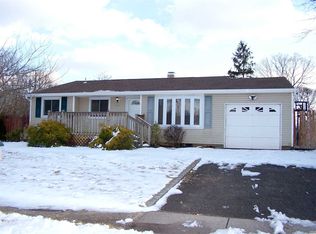 14 Henry Ave, Centereach, NY 11720
