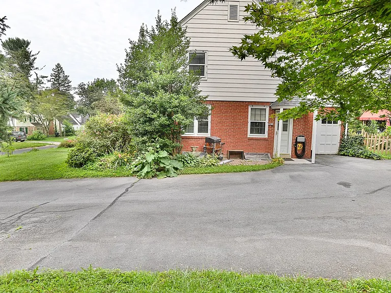 2302 Rudy Rd — Photo 44