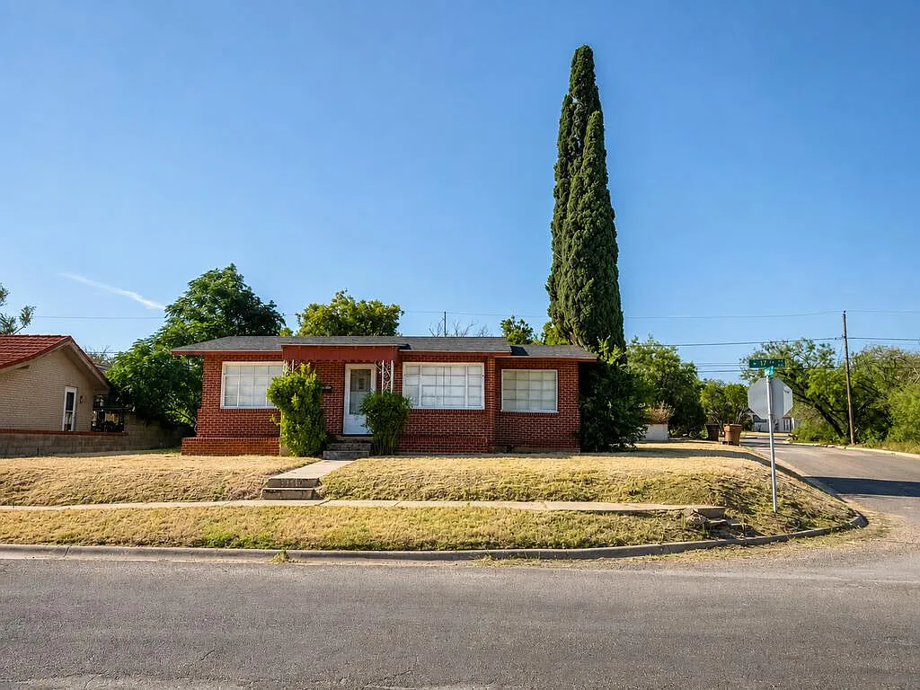 2 bed, 2.0 bath, 1337 sqft, $1,850 — Photo 1