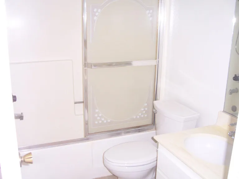 3644 Constellation Rd — Photo 9