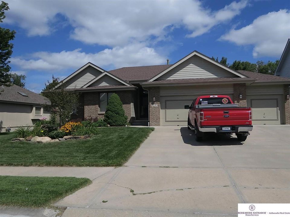1st image of 6033 S 156th Cir