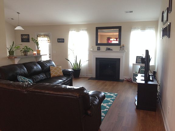5th image of 7320 Scenic Village Ln
