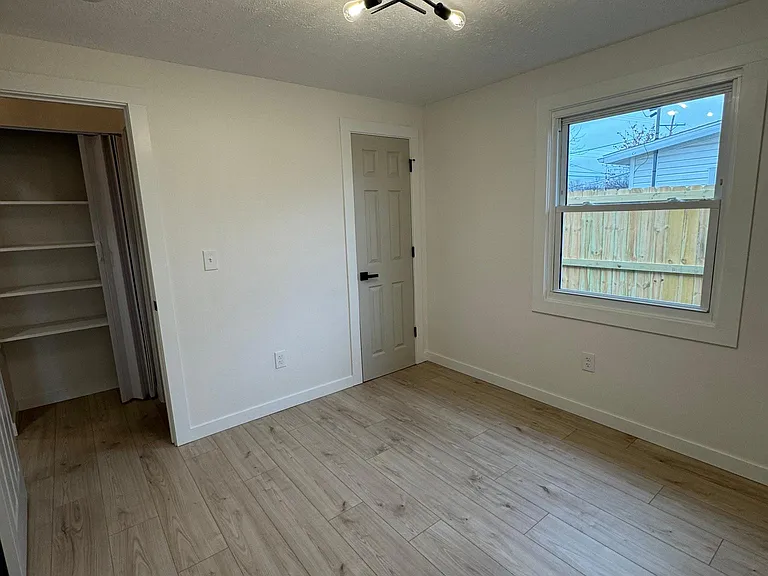 705 Brookfield Dr — Photo 18