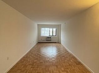 30-72 23rd St #6, Astoria, NY 11102