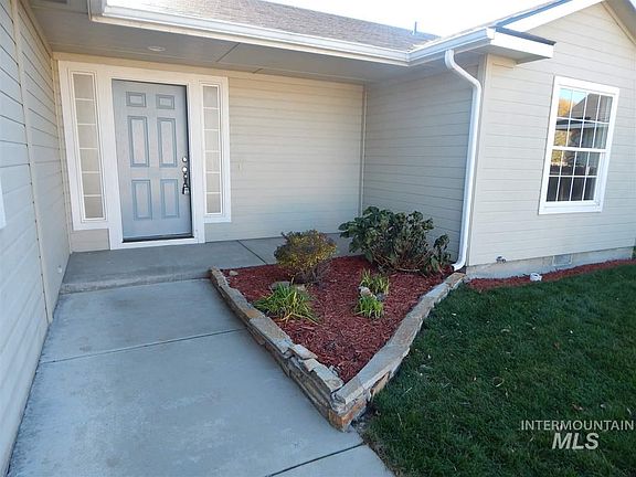 2nd image of 1343 S Saint James Ct