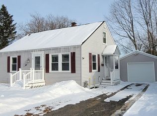 95 Saint Croix St, Lewiston, ME 04240