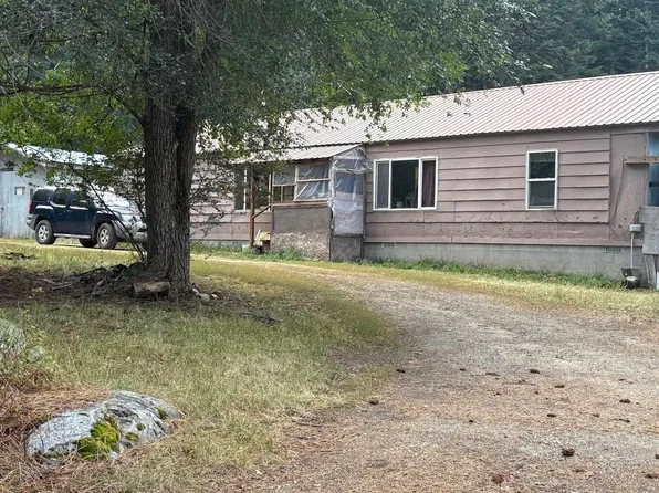 24 Syringa Dr, Garden Valley, ID 83622
