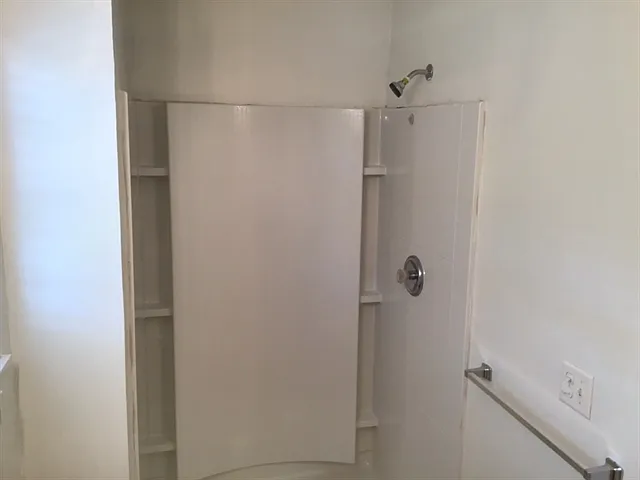323 Aberdeen Cir — Photo 18