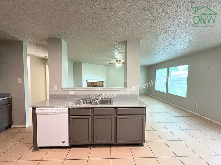 3952 Golden Horn Ln — Photo 6