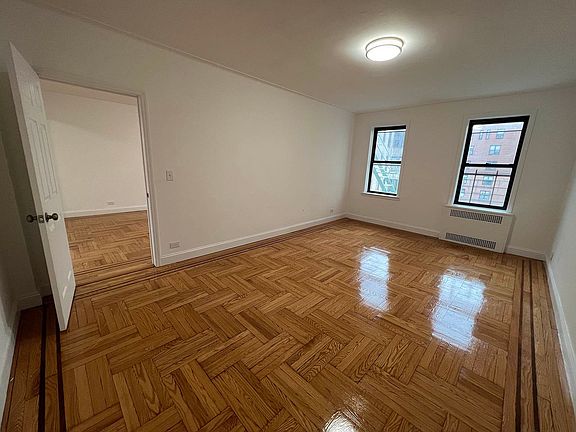 3rd image of 1264 Sheridan Ave #4J