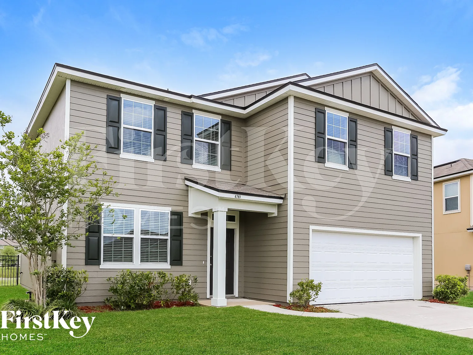 4 bed, 2.5 bath, 2382 sqft, $2,555 — Photo 2