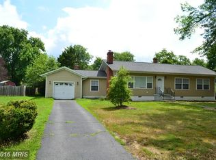 22 Wayne St, Fredericksburg, VA 22405